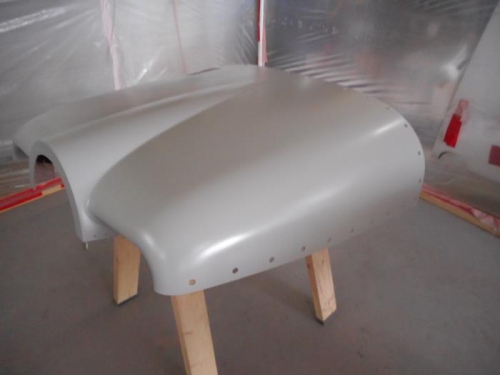 Top cowling in epoxy primer