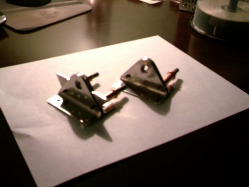 Rudder Hinges (Alternate View)