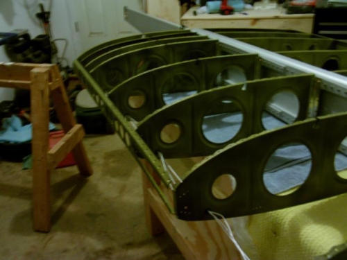 Left Wing Nav/Strobe Wires Installed