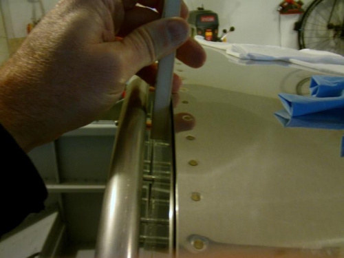 Front Bow Gap Near Top