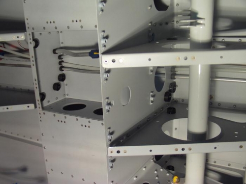 Bulkhead Holes/Snap Bushings