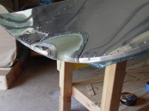 LH Nav/Strobe Light Complete