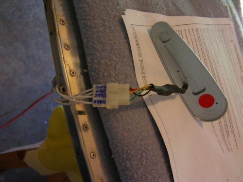 LH Wing Strobe/Nav Connector