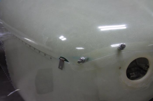 RH Side Hinge and Knuckle Cutout