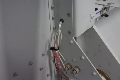 LH Side Wire Splices