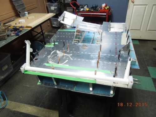 Flap actuator weldment WD806 pre-fitted on seat floor