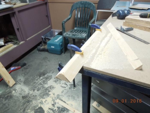 Making a wood bending block for skin F823