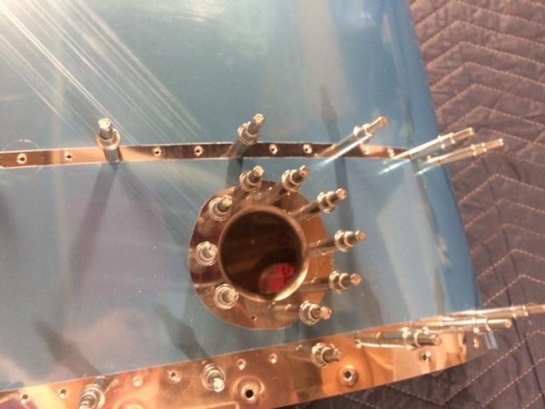 Top of filler neck / fuel cap assembly