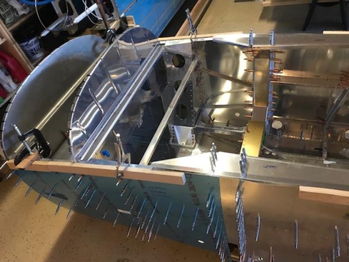 forward fueslage with clamps and you can see the box covers