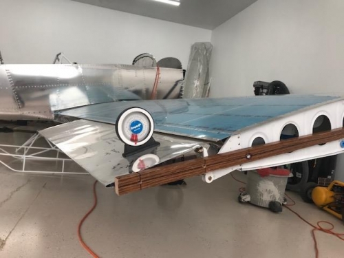 Protractor and wing root jig attached