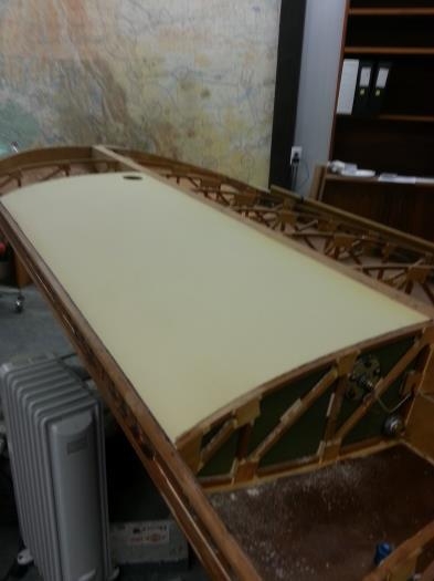 Right wing outer tank