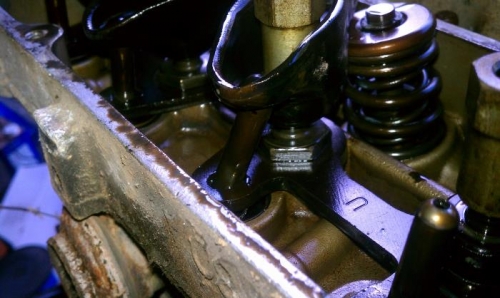 Another angle on the #4 intake push rod