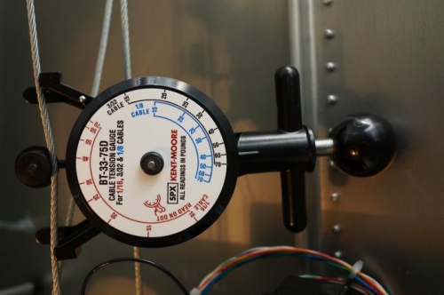 Stabilator cable tension