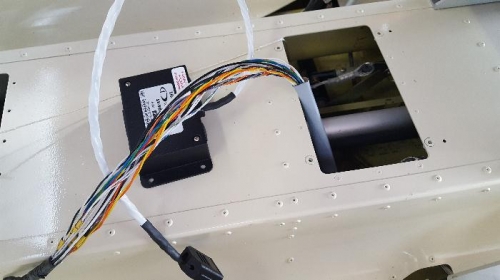 Wires into the rear cockpit
