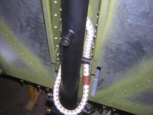 Position bungee on gear