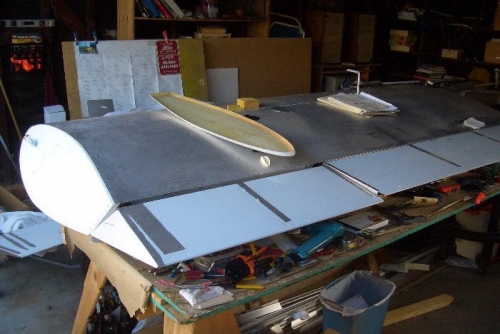 Right wing tip rivetted