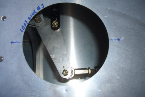 Airleron bell crank connected