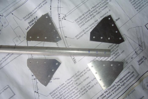 Gussets & end of cross tie