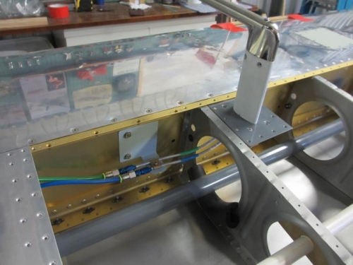 Pitot tube plumbing nicely secured