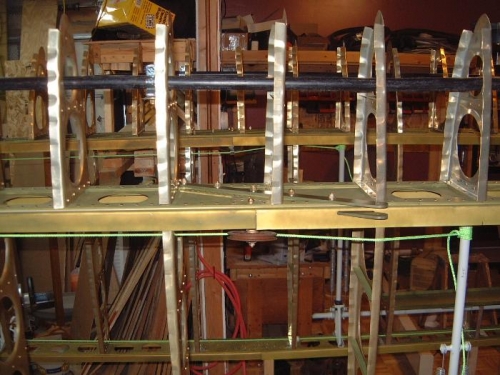 Strut attach point + pulley