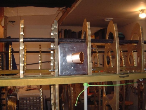 Pitot mounting bracket.