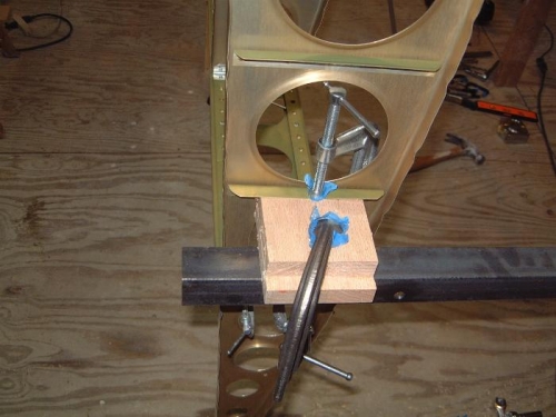 Tip rib attached to angle iron