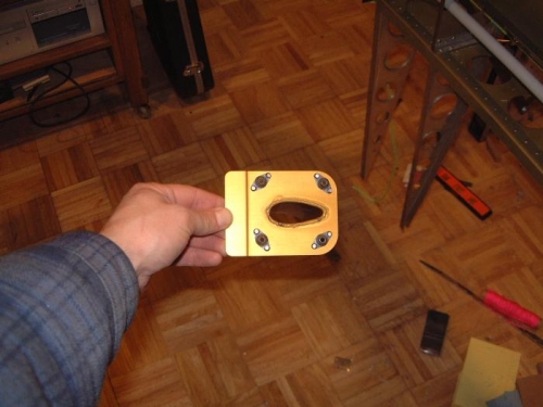 Pitot mounting mast lugs