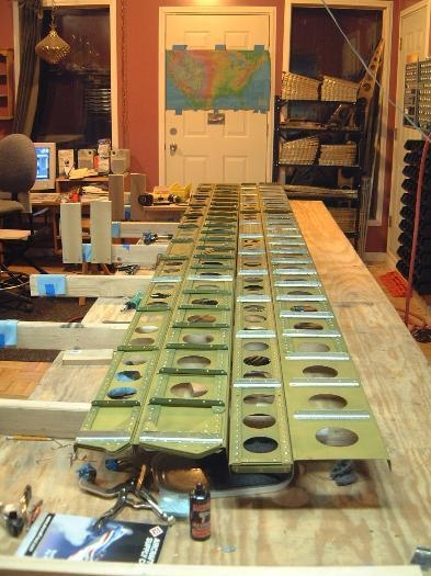 All spars finished riveting/assembling.