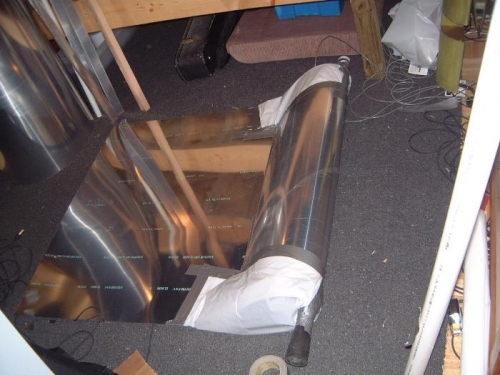 Pre-suction leading edge