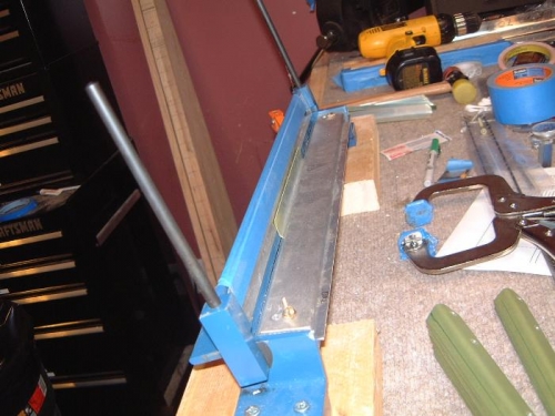 Main spar rib attach angle bend