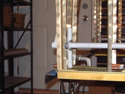 Wing rib modified for grease fitting