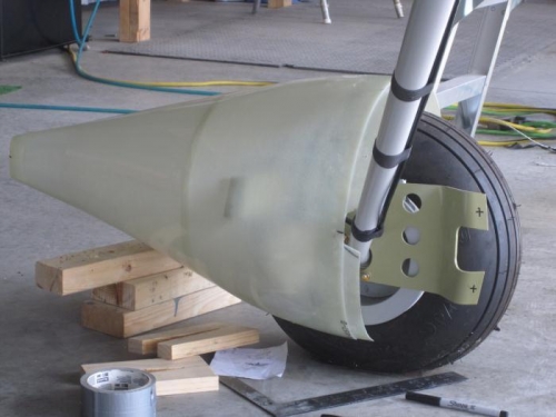 Left Wheel - Aft Pant