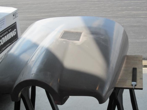 Oil door cut