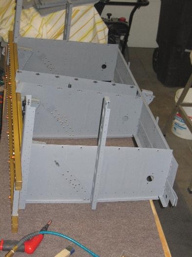 Rear bulkread riveted to outboard ribs