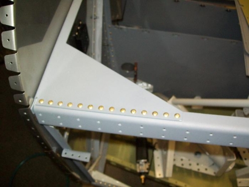 Left upper firewall bracket and side channel