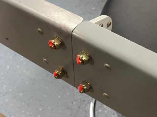 HS-411 Center bearing bolted on