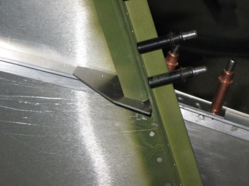 The reinforcement gusset