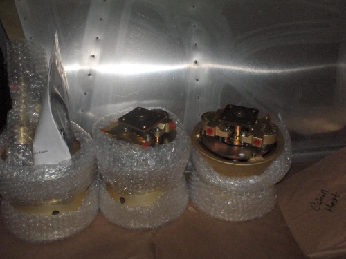 Nice set of hubs and brakes.