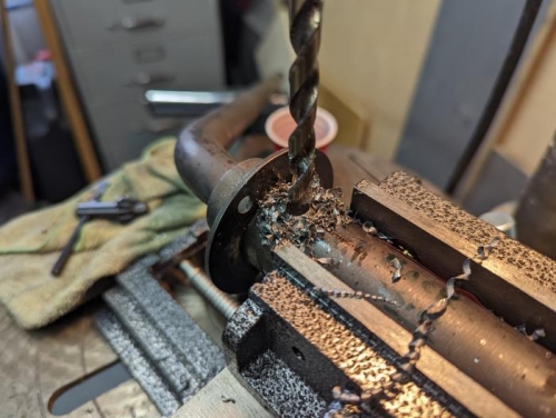 Drilling the brake flange on the gearleg