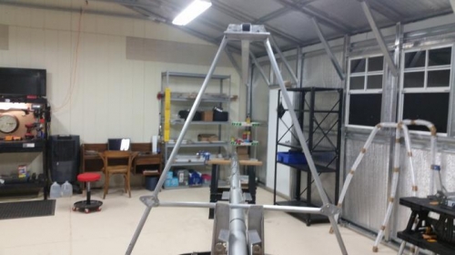 Install strutt attach plates