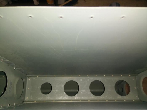 Skin riveted to front spar