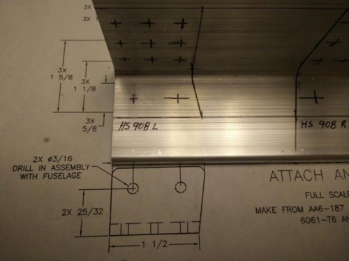 HS908L hole alignment