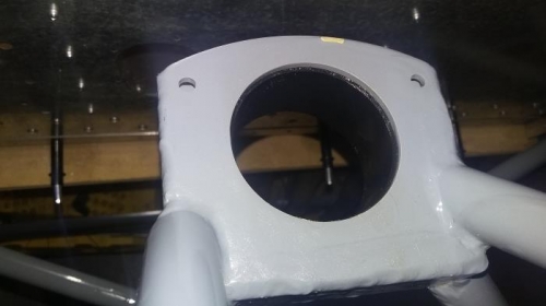 installed top bushing to motor mount
