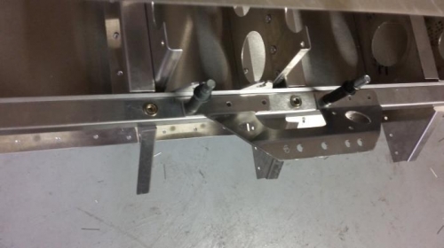 forward servo bracket