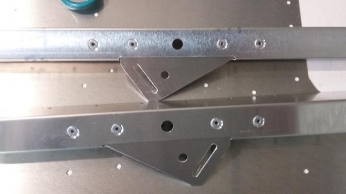 flush riveted belt mounts