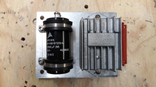 assembly of regulator / capacitor mount