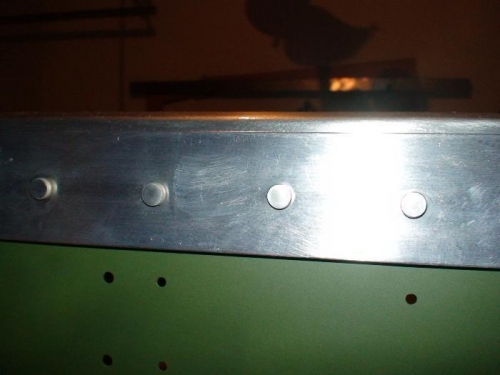 Close up of the -6 solid rivets