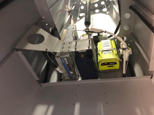 Brace to support the top ov the avionics