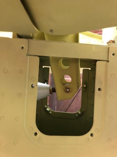 elevator rod attached to horn