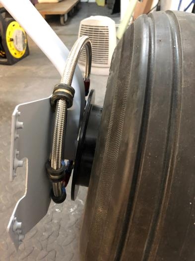 Brake lines run nicely